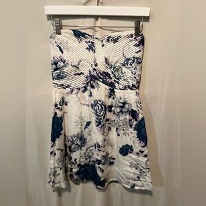 Kimchi Blue Strapless Dress in White and Blue Floral
